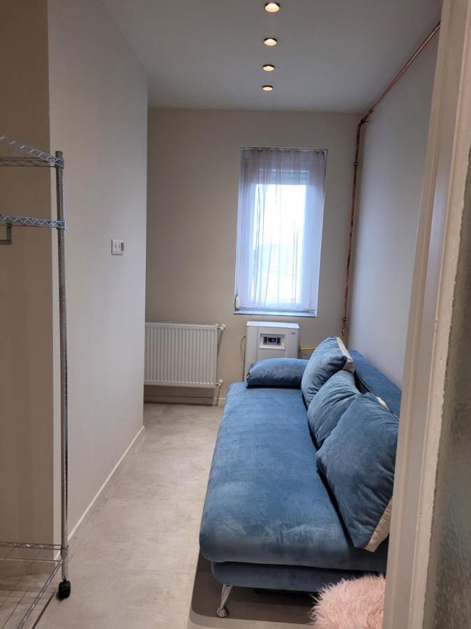 Lara II Apartman Debrecín Exteriér fotografie